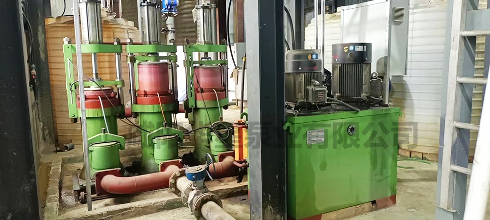 壓濾機(jī)柱塞泵三缸泵現(xiàn)場(chǎng)使用圖片3 柱塞泥漿泵三缸泵客戶使用現(xiàn)場(chǎng)